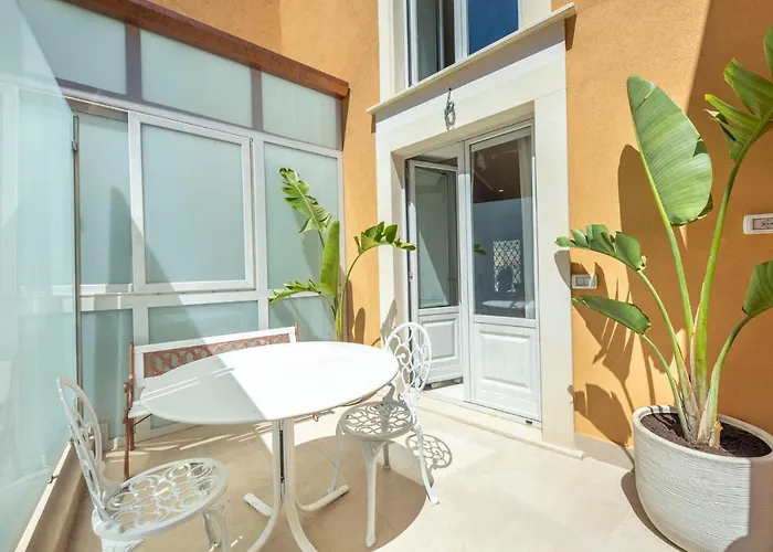 Dentro Il Teatro Bed & Breakfast 4*