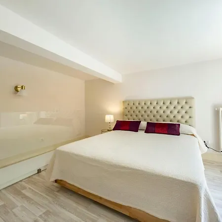Dentro Il Teatro Bed & Breakfast *